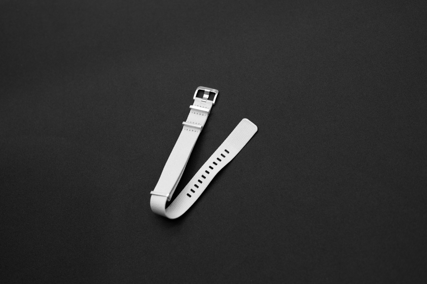 Lattice NATO 20 Titanium in Graphene Grey.